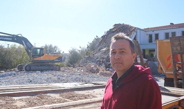 Foça’da Depreme Dayanıklı Olmayan Okullar Yıkılıyor