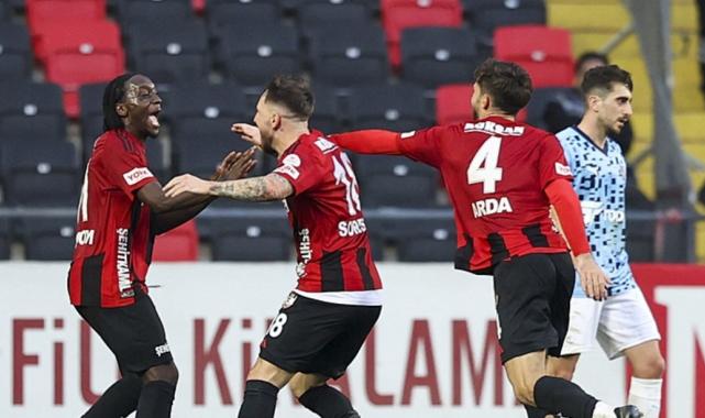Gaziantep FK 3-0 Rams Başakşehir (Maç Sonucu) Gaziantep evinde rahat kazandı!