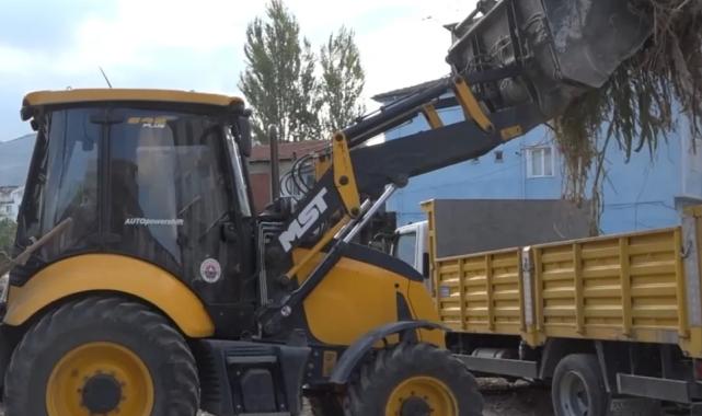 Gemlik’te boş arsalar temizleniyor