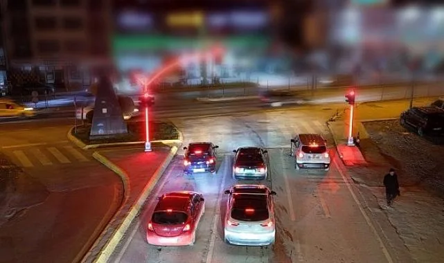 Gölcük’e modern sinyalizasyon sistemi