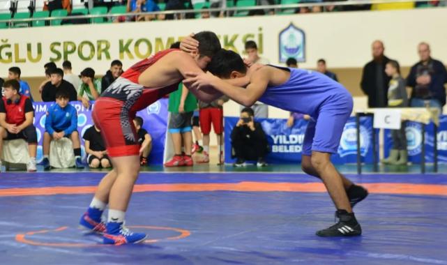 Güreşte ‘Bursa İl Karması’ şampiyon