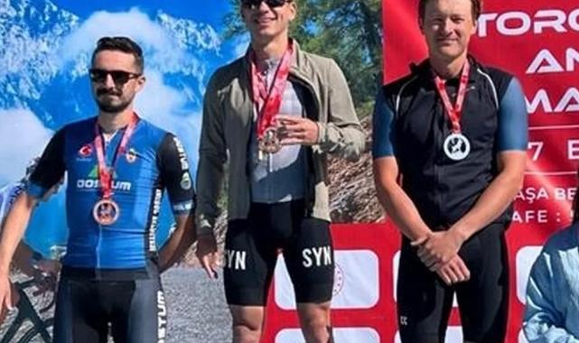 İnegöllü sporcular kürsülere ambargo koydu