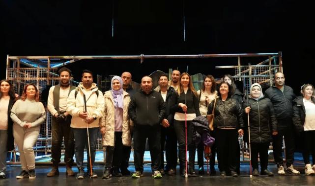 İStanbul AKM’de engelleri aşan tiyatro deneyimi