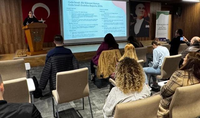 İstanbul Bakırköy’de ‘gıda atma dünyayı renklendir’ programı