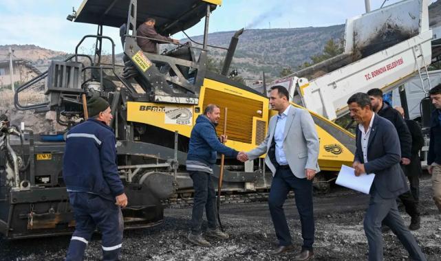 İzmir Bornova’da yol çalışmaları tam gaz