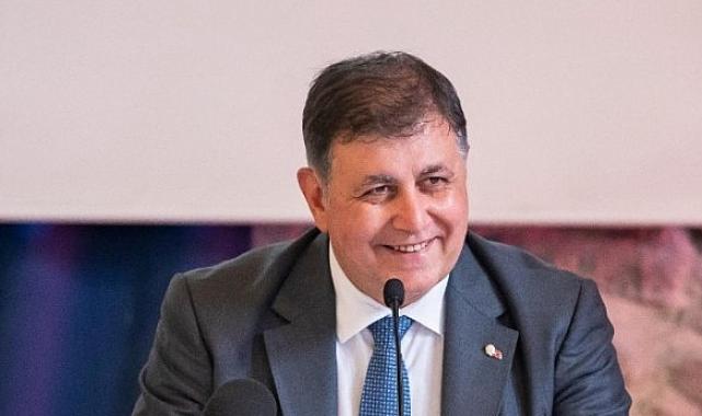 İzmir Büyükşehir Belediye Başkanı Tugay: Kamu alanının özel mülkiyete verilmesine izin vermeyeceğiz