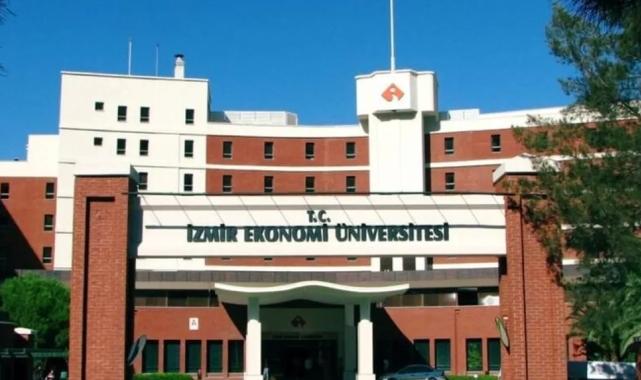 İzmir Ekonomi Üniversitesi’nde yetersiz kütüphane imza toplattı