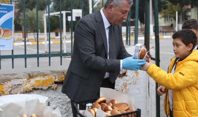 İzmir Güzelbahçe’den çocuklara okul sürprizi