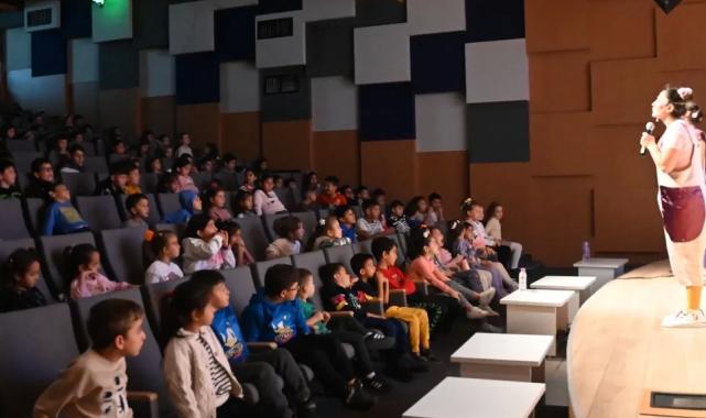 İzmir Karabağlar ara tatilde etkinliklerle fark yarattı