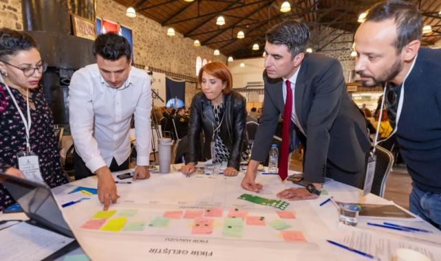 İzmir’de 9 saatlik beyin fırtınası