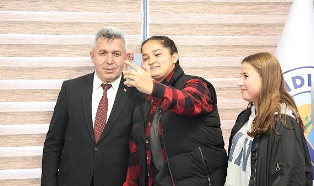 Öğrencilerinden Başkan Ölmez’e Ziyaret