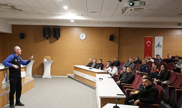Kartepe’de AFAD Personeline Teorik Eğitim