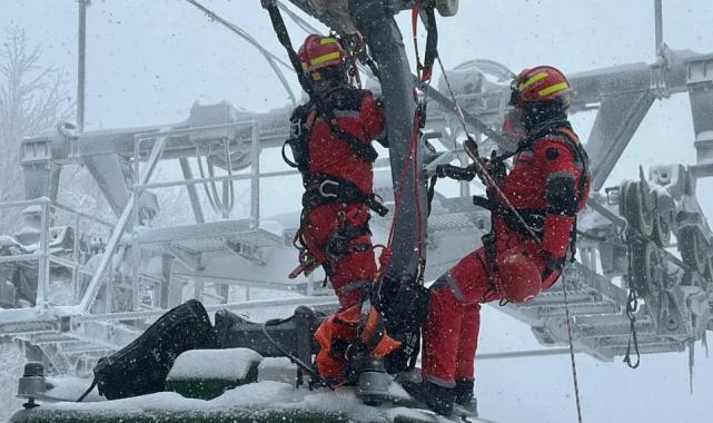 Kocaeli İtfaiyesi’nden nefes kesen eğitim tatbikatı