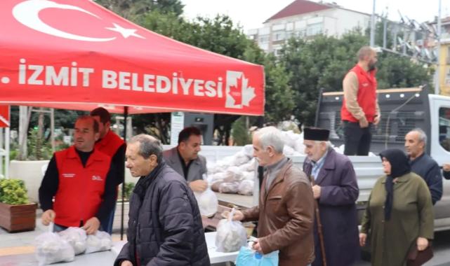 Kocaeli İzmit’te halka ücretsiz istiridye mantarı