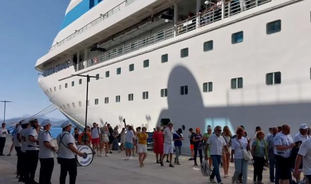 Kruvaziyer turizmde 2024 sezonunu rekor yolcuyla kapattı