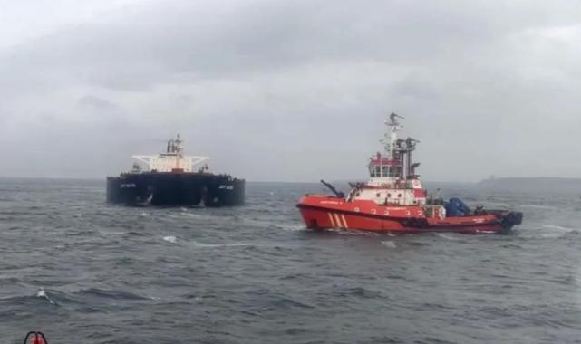 Kuru yük gemisi Gelibolu açıklarında arıza yaptı! Boğaz trafiği normale döndü