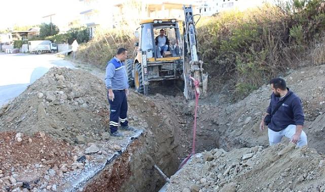 Manavgat’ta bozulan yollar onarılıyor