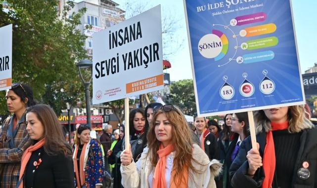 Manisa’da kadına yönelik şiddete birlikte ‘Dur’ dediler