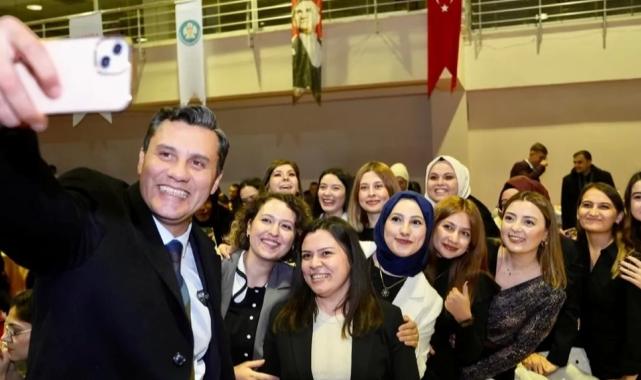 Manisa’da öğretmenlere Başkan Zeyrek’ten maaş müjdesi