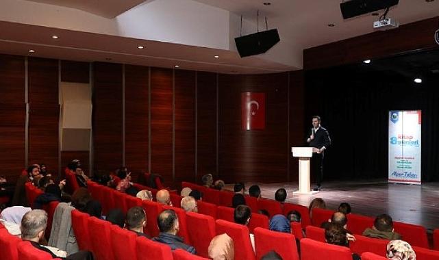 Mehmet Akif Ersoy Ortadoğu’daki Medya Algısını İnegöl’de Anlattı