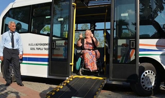 Muğla Büyükşehir Belediyesi ulaşımda annelere destek olmak için ‘Anne Kart’ uygulamasını başlattı.