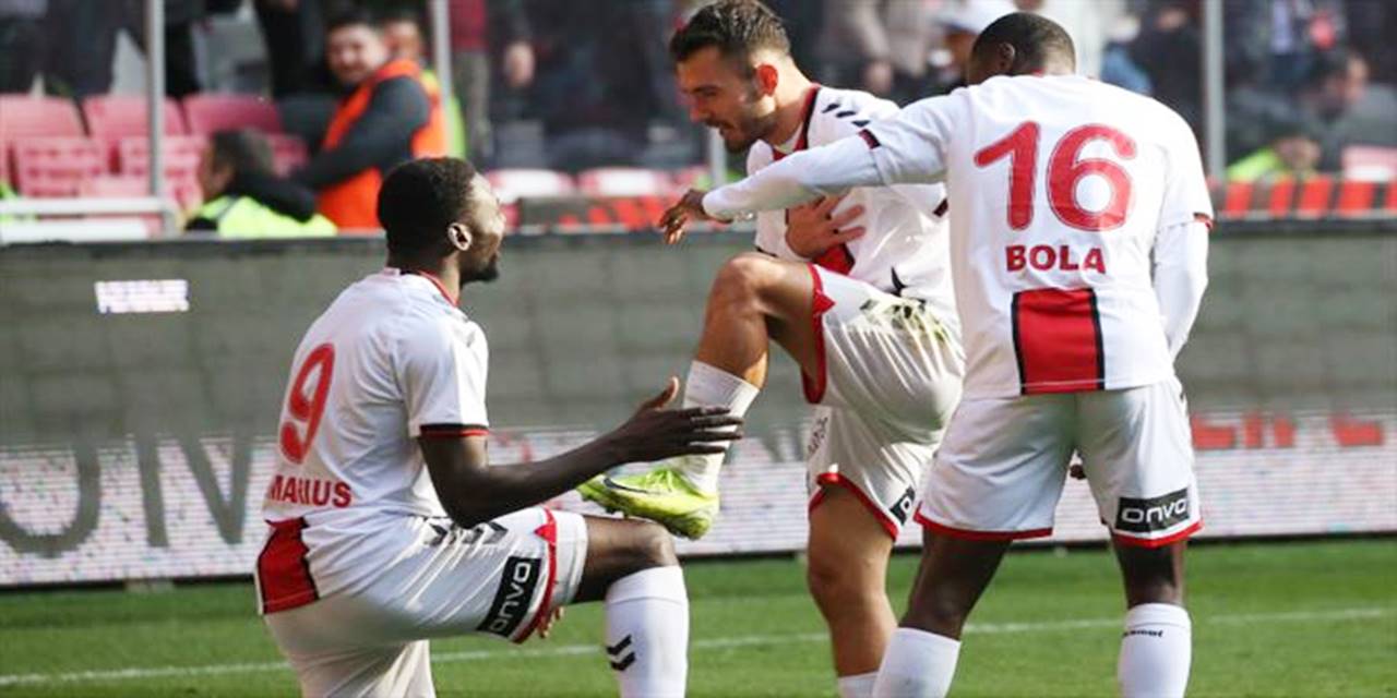 Reeder Samsunspor 4-0 Sipay Bodrumspor FK (Maç Sonucu) Samsun evinde farklı kazandı!