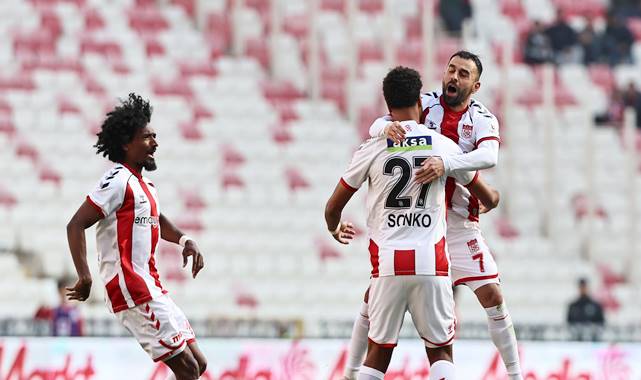 Sivasspor 2-1 Çaykur Rizespor (Maç Sonucu) Yiğidolar evinde hata yapmadı!