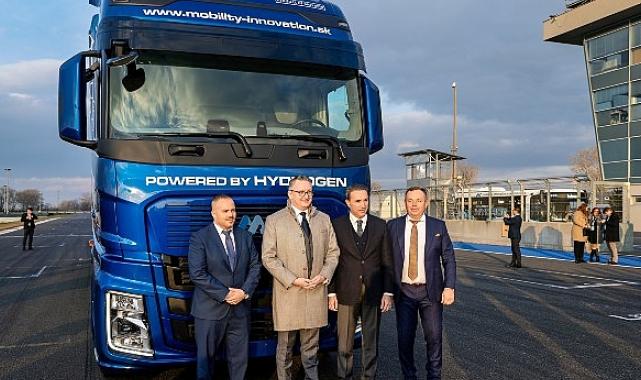 Slovakya’da Hidrojenli Kamyon Ford Trucks desteğiyle üretildi