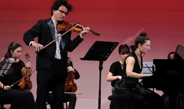 TEV’den tarihi atmosferde Cumhuriyet coşkusu