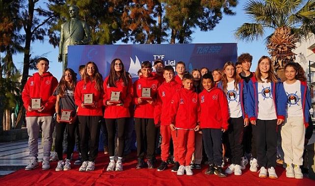 Türkiye Yelken Federasyonu Yelken Ligi 1. Ayak IQ FOIL-TECHNO 293 yarışları ve “Milli Takım” seçmeleri Ayvalık’ta başladı.