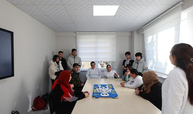 15 Temmuz Şehitler Anadolu Lisesi’nden Özel İnsanlara Ziyaret