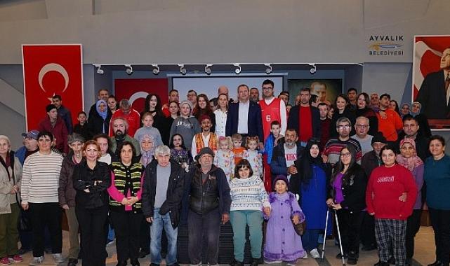 3 Aralık Dünya Engelliler Günü’nde engelliler ve aileleri buluştu, gönüllerince eğlendi