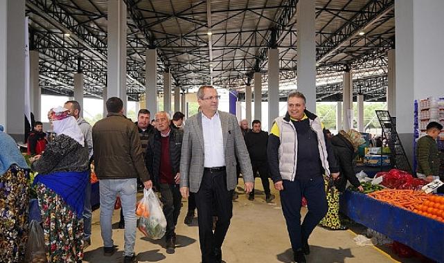 Altınova Kapalı Pazaryeri’nde Alışveriş Başladı