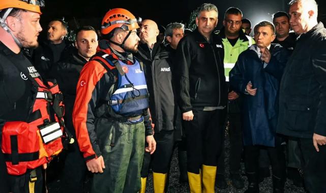 Antakya Valisi Şahin Manavgat’da incelemelerde bulundu