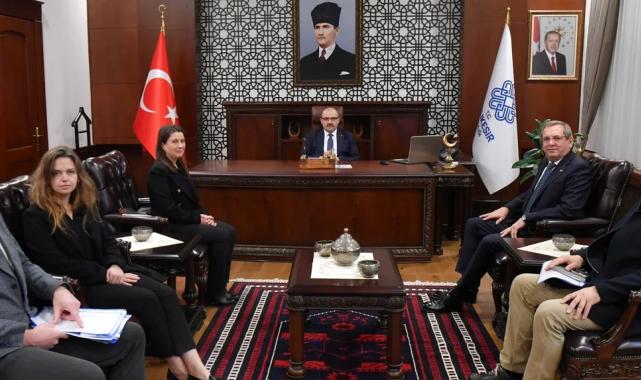 Ayvalık Alan Başkanlığı’ndan Balıkesir Valiliği’ne ziyaret