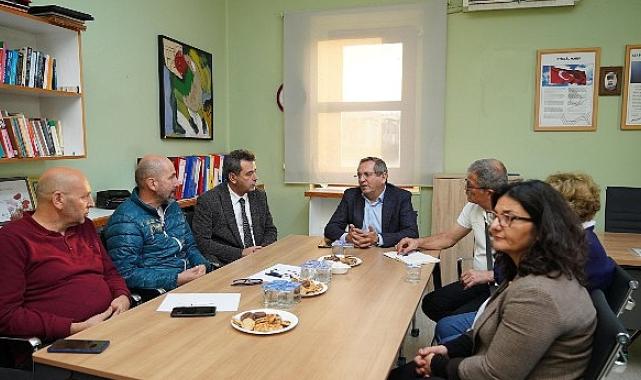 Ayvalık Kent Konseyi yeni yerine taşındı…