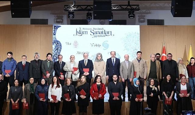 Başkan Altay: “İnsanlığın Mirası Olan Geleneksel Sanatların Yaşatılması Bizlere Bırakılan Bir Görevdir”