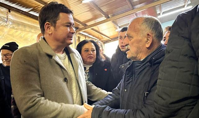 Başkan Aydın mahalleleri adım adım geziyor