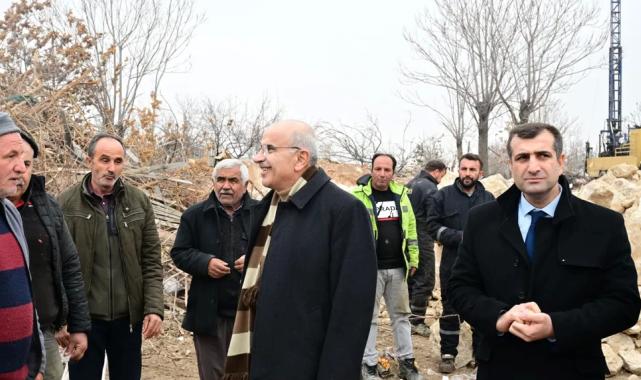 Başkan Er, Taştepe Mahallesi rezerv alanında incelemelerde bulundu