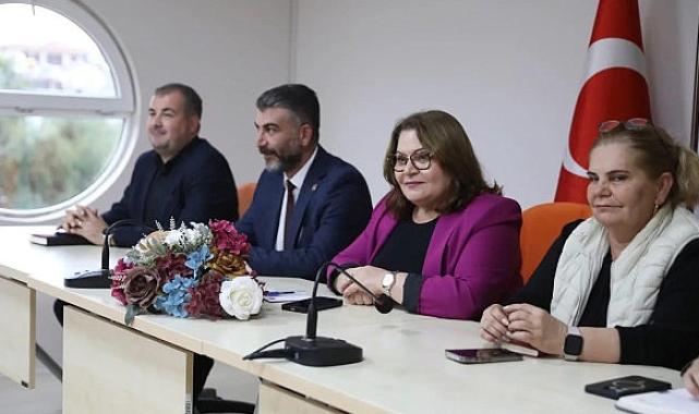 Başkan Gençay, Muhtarlarla Yıl Sonu Değerlendirme Toplantısı Gerçekleştirdi