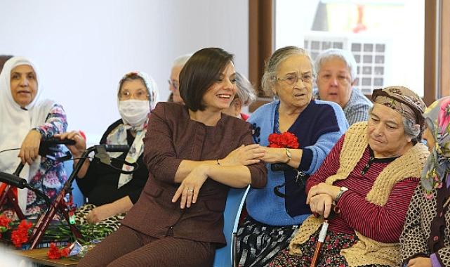 Başkan Kınay’dan Huzurevi’nde anlamlı yeni yıl kutlaması