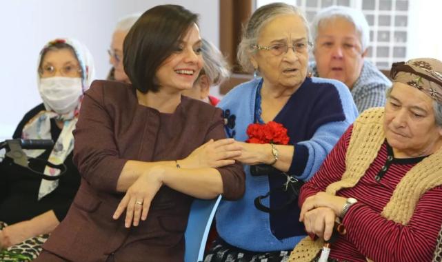 Başkan Kınay’dan Huzurevi’nde anlamlı yeni yıl kutlaması