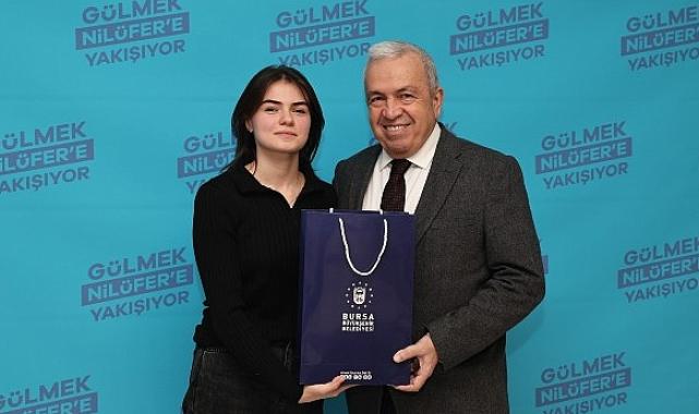 Başkan Şadi Özdemir gençleri ağırladı