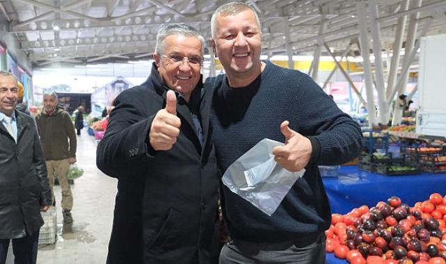 Başkan Topaloğlu’ndan pazar esnafına çorba ikramı