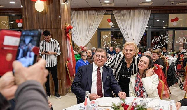 Başkan Tugay huzurevi sakinleri ile bir araya geldi