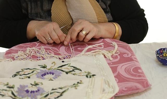 Bayraklı’da ‘Gelenekten geleceğe kadın buluşmaları’