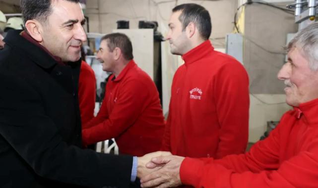 Bilecik Valisi Aygöl yılın son gününde itfaiyecilerle bir araya geldi