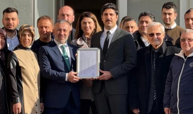 Bilecik’te AK Parti İl Başkanı mazbatasını aldı