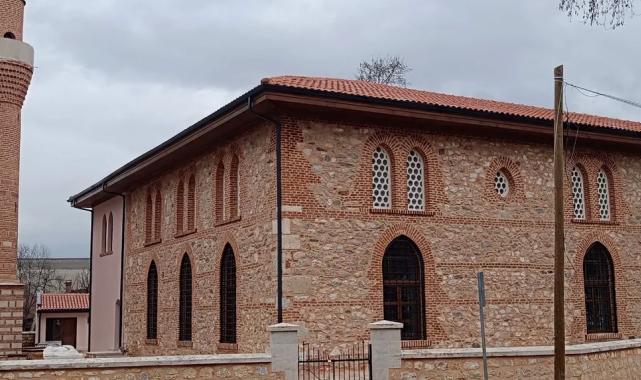 Bilecik’te Tarihi Cami’de ilk ibadet Regaip Kandili’nde