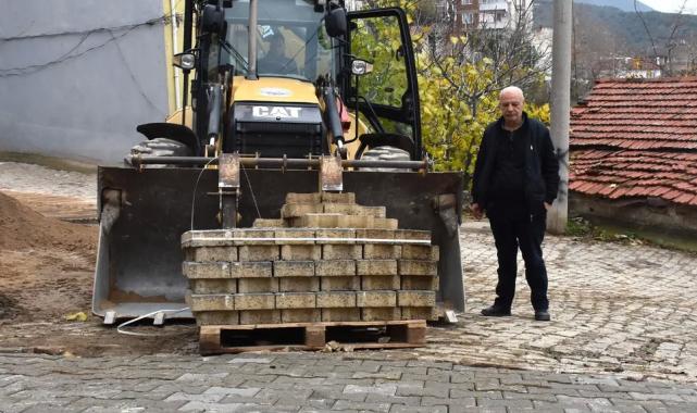 Bursa Gemlik’in kırsalında üst yapı sürüyor